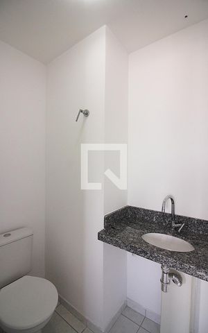 Apartamento para alugar com 132m², 3 quartos e 2 vagasBanheiro de serviço