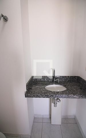 Apartamento para alugar com 132m², 3 quartos e 2 vagasBanheiro de serviço