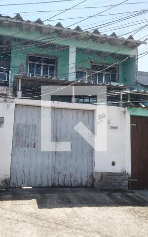 Casa à venda com 86m², 2 quartos e sem vaga Casa à venda com 86m², 2 quartos e sem vagaFachada
