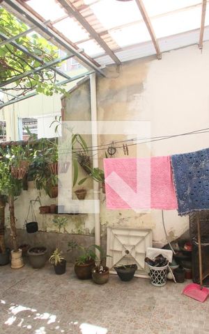 Casa à venda com 86m², 2 quartos e sem vaga Casa à venda com 86m², 2 quartos e sem vagaQuintal