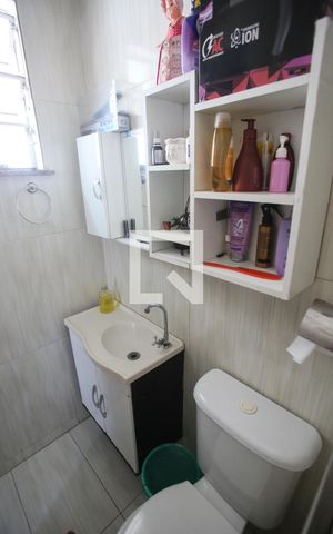 Casa à venda com 86m², 2 quartos e sem vaga Casa à venda com 86m², 2 quartos e sem vagaBanheiro da Suíte