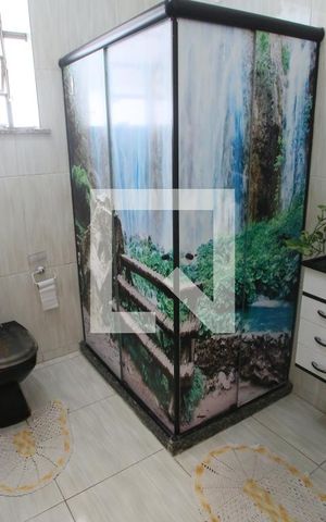 Casa à venda com 86m², 2 quartos e sem vaga Casa à venda com 86m², 2 quartos e sem vagaBanheiro Social