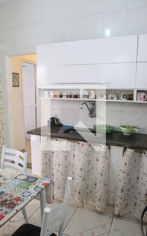 Casa à venda com 86m², 2 quartos e sem vaga Casa à venda com 86m², 2 quartos e sem vagaCozinha