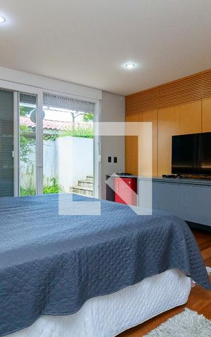 Casa à venda com 593m², 4 quartos e 4 vagas Casa à venda com 593m², 4 quartos e 4 vagasSuíte Principal
