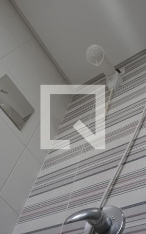 Casa de condomínio à venda com 169m², 3 quartos e 3 vagasBanheiro