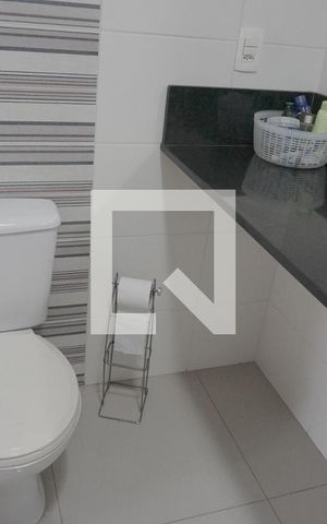 Casa de condomínio à venda com 169m², 3 quartos e 3 vagasBanheiro