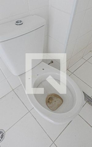 Apartamento para alugar com 39m², 2 quartos e sem vaga Apartamento para alugar com 39m², 2 quartos e sem vagaBanheiro