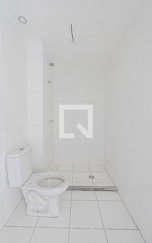 Apartamento para alugar com 39m², 2 quartos e sem vaga Apartamento para alugar com 39m², 2 quartos e sem vagaBanheiro