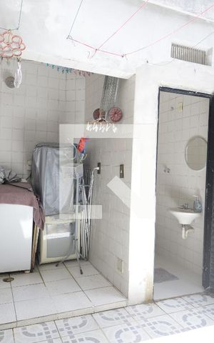 Casa de condomínio à venda com 120m², 2 quartos e 1 vagaÁrea de Serviço