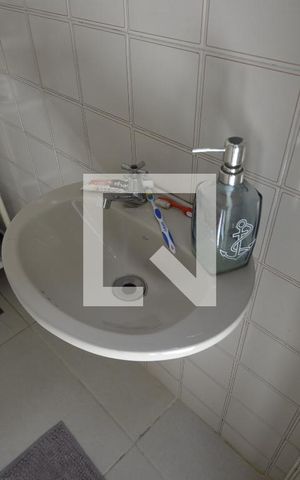 Casa de condomínio à venda com 120m², 2 quartos e 1 vagaBanheiro de Serviço