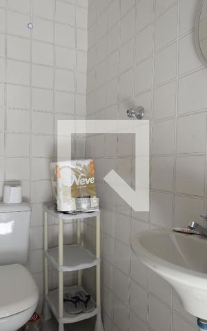 Casa de condomínio à venda com 120m², 2 quartos e 1 vagaBanheiro de Serviço
