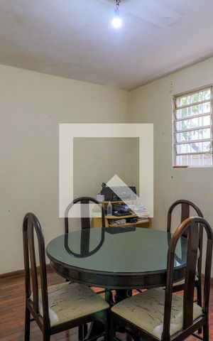 Casa à venda com 160m², 3 quartos e 2 vagas Casa à venda com 160m², 3 quartos e 2 vagasSala de Jantar