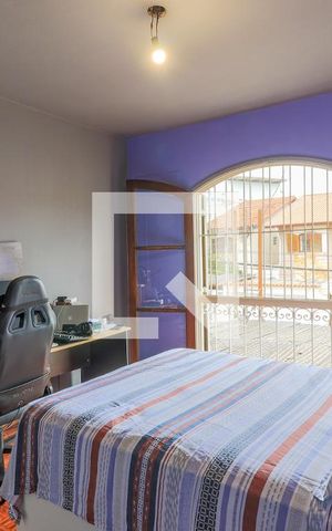 Casa à venda com 160m², 3 quartos e 2 vagas Casa à venda com 160m², 3 quartos e 2 vagasSuíte