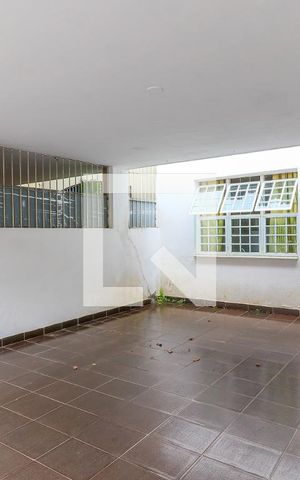 Casa à venda com 160m², 3 quartos e 2 vagas Casa à venda com 160m², 3 quartos e 2 vagasGaragem