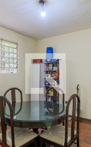 Casa à venda com 160m², 3 quartos e 2 vagas Casa à venda com 160m², 3 quartos e 2 vagasSala de Jantar
