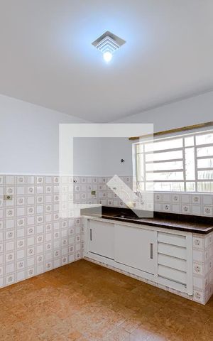 Casa à venda com 120m², 1 quarto e 2 vagasCozinha