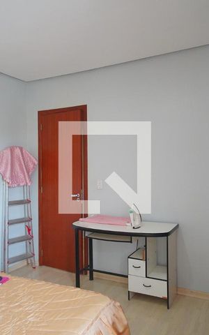 Casa à venda com 300m², 2 quartos e 2 vagas Casa à venda com 300m², 2 quartos e 2 vagasQuarto