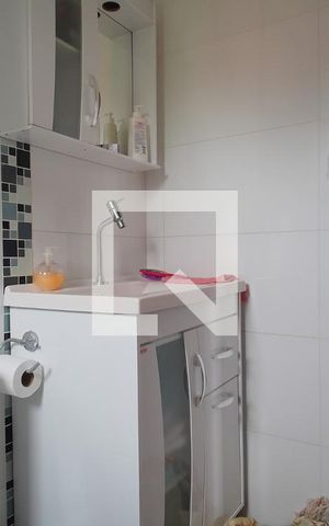 Casa à venda com 300m², 2 quartos e 2 vagas Casa à venda com 300m², 2 quartos e 2 vagasBanheiro da Suíte