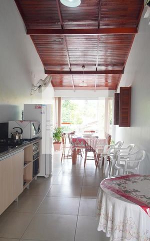 Casa à venda com 300m², 2 quartos e 2 vagas Casa à venda com 300m², 2 quartos e 2 vagasÁrea gourmet