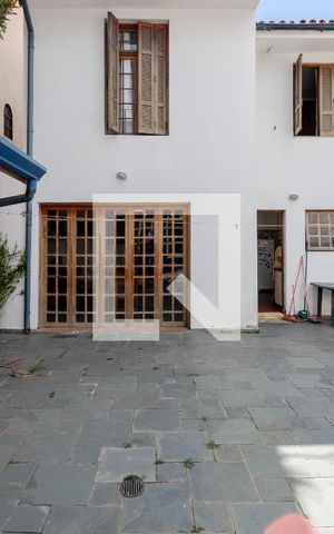 Casa à venda com 270m², 4 quartos e 2 vagasQuintal
