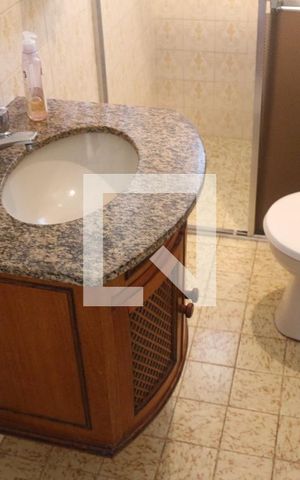 Casa à venda com 91m², 2 quartos e 2 vagasBanheiro