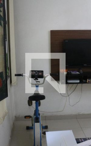 Casa à venda com 91m², 2 quartos e 2 vagasSala