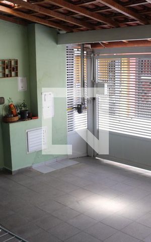 Casa à venda com 91m², 2 quartos e 2 vagasGaragem