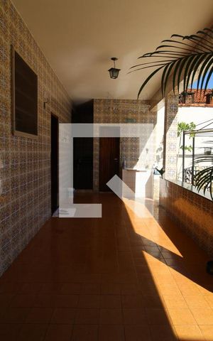 Casa à venda com 237m², 2 quartos e 3 vagasVaranda dos fundos
