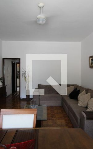 Casa à venda com 237m², 2 quartos e 3 vagasSala