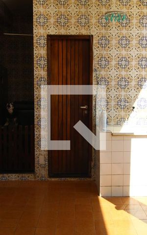 Casa à venda com 237m², 2 quartos e 3 vagasVaranda dos fundos