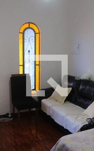 Casa à venda com 170m², 2 quartos e 2 vagasSala