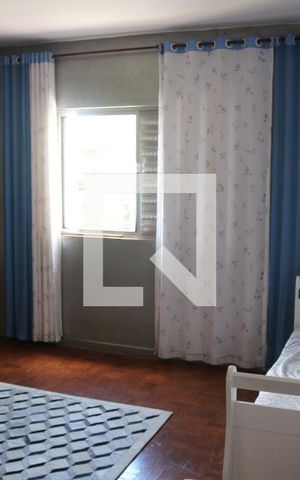 Casa à venda com 170m², 2 quartos e 2 vagasQuarto 1