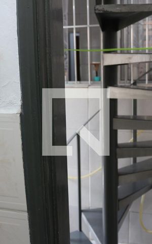 Casa à venda com 170m², 2 quartos e 2 vagasBanheiro 2