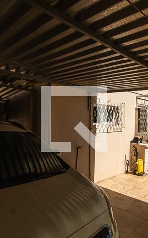 Casa à venda com 396m², 4 quartos e 4 vagas Casa à venda com 396m², 4 quartos e 4 vagasGaragem