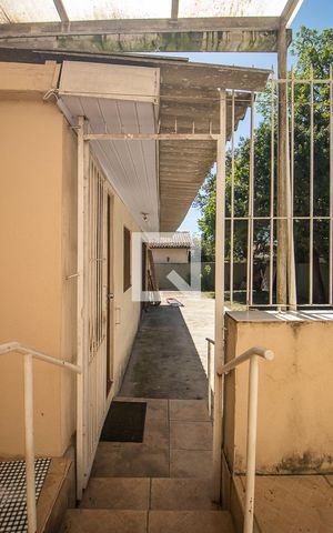 Casa à venda com 396m², 4 quartos e 4 vagas Casa à venda com 396m², 4 quartos e 4 vagasÁrea comum
