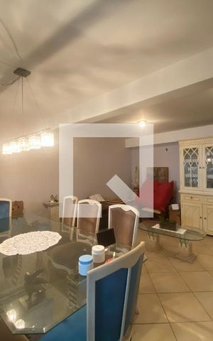 Casa à venda com 350m², 6 quartos e 2 vagasSala de Jantar