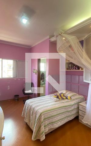 Casa à venda com 350m², 6 quartos e 2 vagasSuíte 3