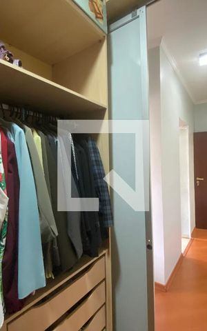 Casa à venda com 350m², 6 quartos e 2 vagasCloset da suíte 2