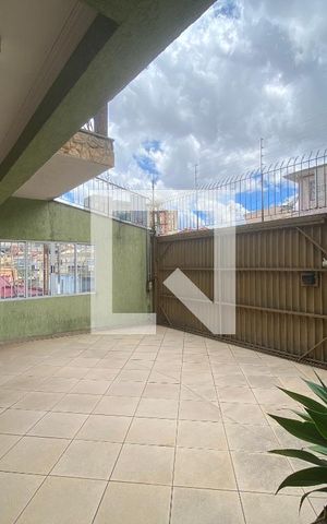 Casa à venda com 350m², 6 quartos e 2 vagasGaragem