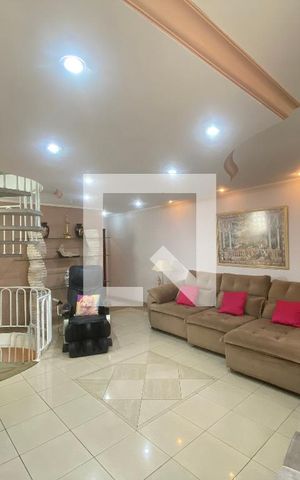 Casa à venda com 350m², 6 quartos e 2 vagasSala 1