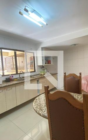Casa à venda com 350m², 6 quartos e 2 vagasCozinha 1