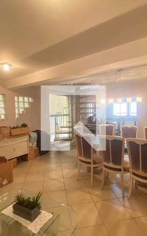 Casa à venda com 350m², 6 quartos e 2 vagasSala de Jantar