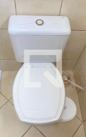Casa à venda com 350m², 6 quartos e 2 vagasBanheiro da Suíte 4
