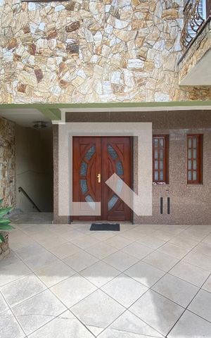 Casa à venda com 350m², 6 quartos e 2 vagasGaragem