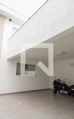 Casa à venda com 147m², 3 quartos e 3 vagas Casa à venda com 147m², 3 quartos e 3 vagasGaragem