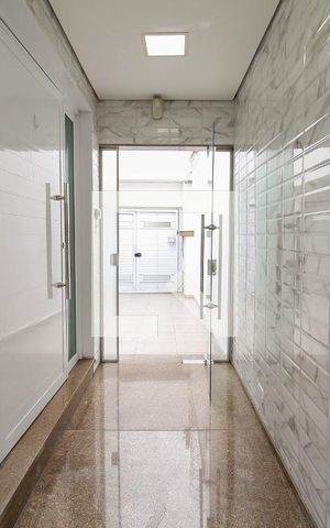 Casa à venda com 147m², 3 quartos e 3 vagas Casa à venda com 147m², 3 quartos e 3 vagasEntrada