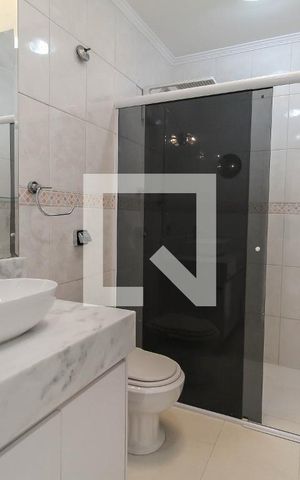 Casa à venda com 147m², 3 quartos e 3 vagas Casa à venda com 147m², 3 quartos e 3 vagasBanheiro da Suíte