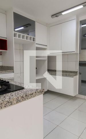 Casa à venda com 147m², 3 quartos e 3 vagas Casa à venda com 147m², 3 quartos e 3 vagasCozinha
