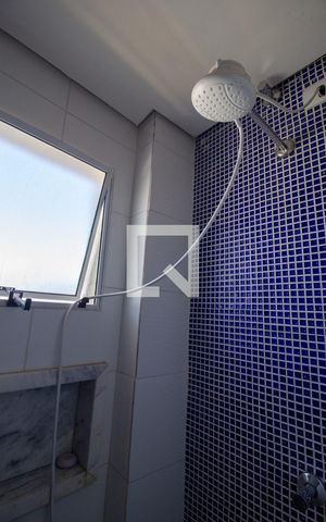 Casa para alugar com 278m², 3 quartos e 2 vagas Casa para alugar com 278m², 3 quartos e 2 vagasBanheiro da Suíte