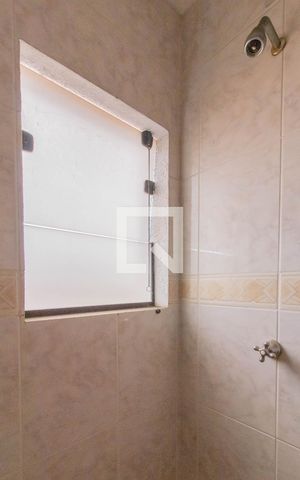 Casa para alugar com 430m², 4 quartos e 6 vagas Casa para alugar com 430m², 4 quartos e 6 vagasBanheiro da Suíte 4